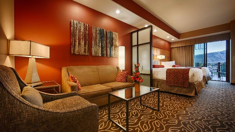 Suite Queen Bed, Best Western Premier Ivy Inn And Suites