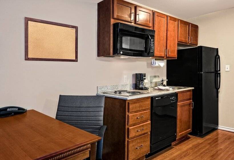 Standard Studio, Candlewood Suites Galveston, An Ihg