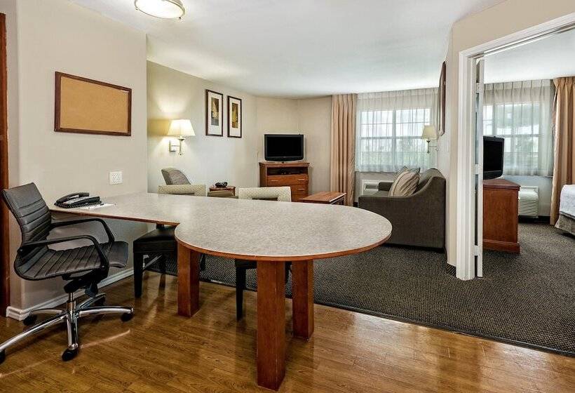 Suite, Candlewood Suites Galveston, An Ihg