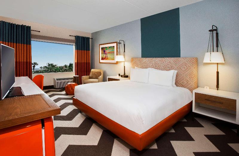 اتاق استاندارد با چشم‌انداز استخر, Doubletree By Hilton Hotel Galveston Beach