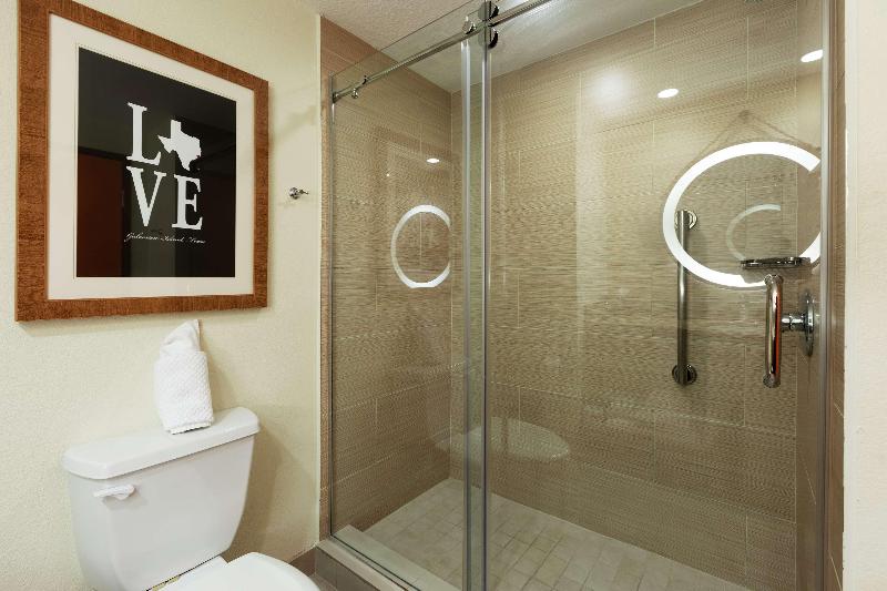 اتاق استاندارد با تخت بزرگ, Doubletree By Hilton Hotel Galveston Beach