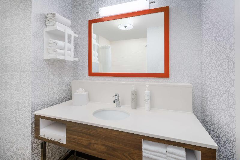 اتاق استاندارد برای معلولان, Hampton Inn & Suites West Sacramento