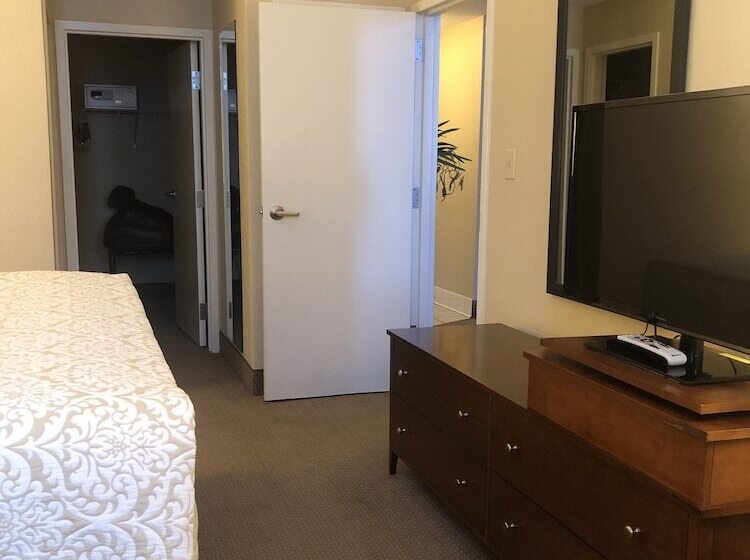 سوییت, Hawthorn Extended Stay By Wyndham Rome