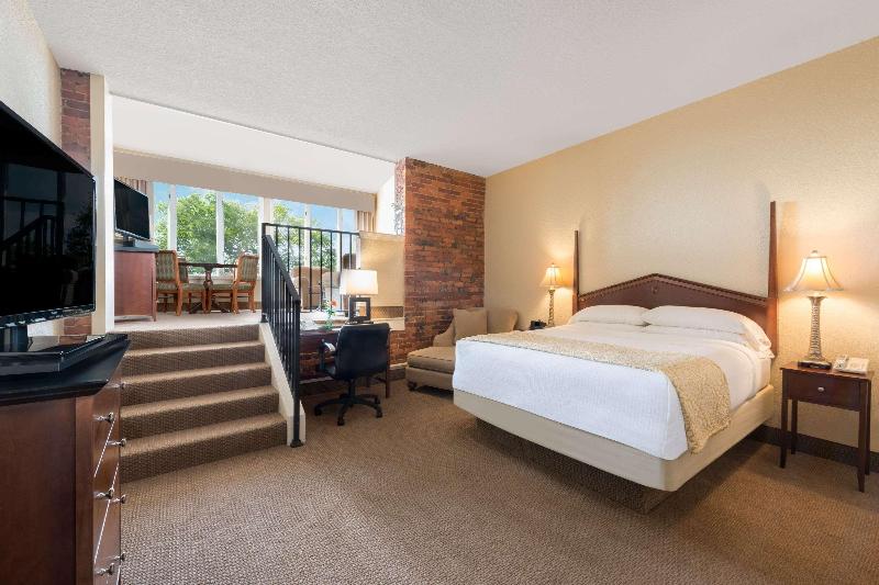 اتاق استاندارد با تخت بزرگ, Hawthorn Extended Stay By Wyndham Rome