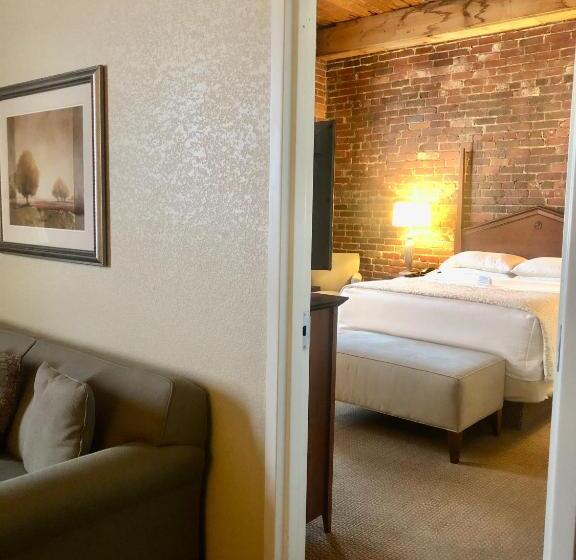 سوییت لوکس, Hawthorn Extended Stay By Wyndham Rome
