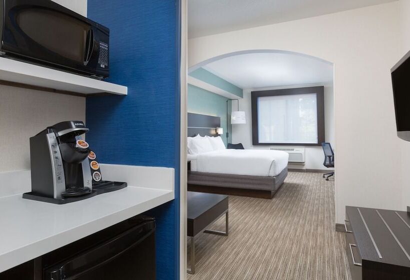 Suite, Holiday Inn Express  & Suites Eugene Downtown  University