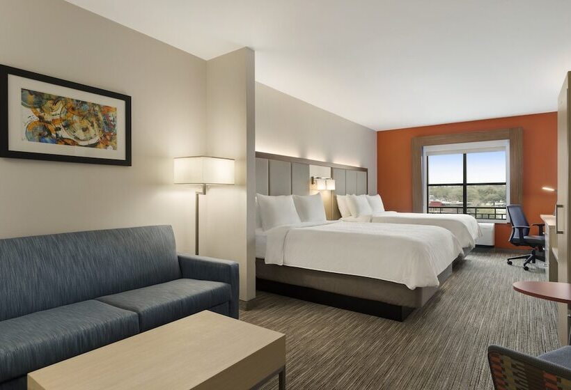 Suite Aangepast voor Gehandicapten, Holiday Inn Express  & Suites Mount Pleasant  Charleston