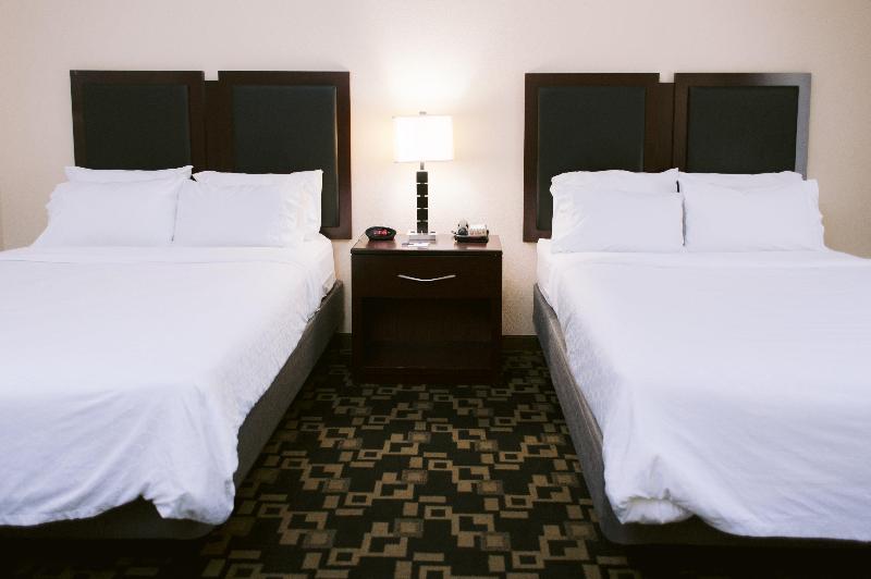 سوییت, Holiday Inn Express Hotel Raleigh Southwest, An Ihg