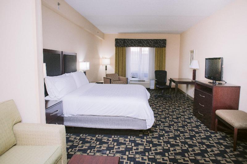 سوئیت با تخت بزرگ, Holiday Inn Express Hotel Raleigh Southwest, An Ihg