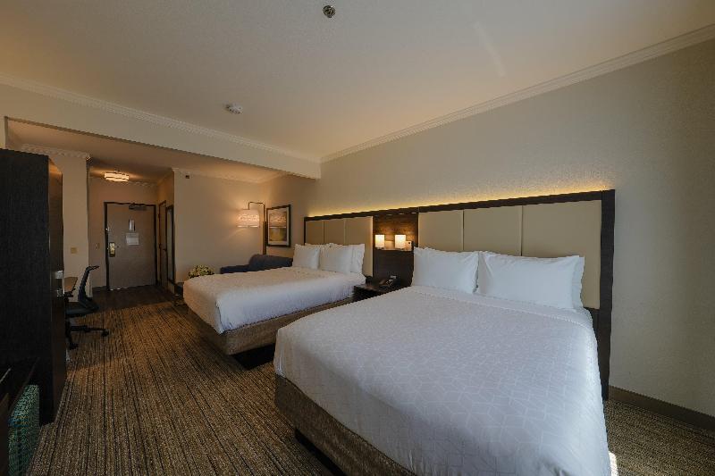 Suite Queen Bed, Holiday Inn Express  & Suites Santa Clara  Silicon Valley