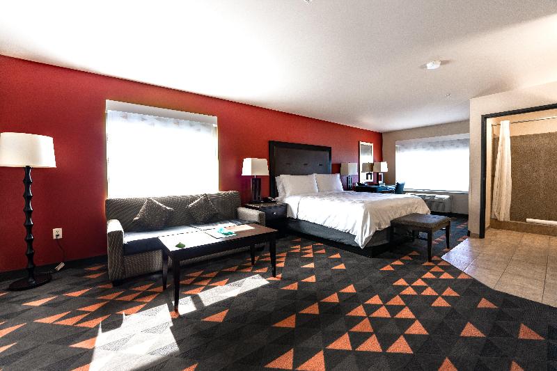 سوئیت با تخت بزرگ, Holiday Inn Oceanside Marina Camp Pendleton, An Ihg