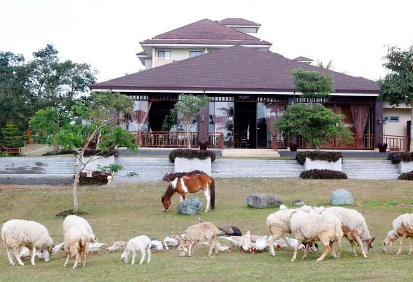 Superior Room, Kimberly Tagaytay