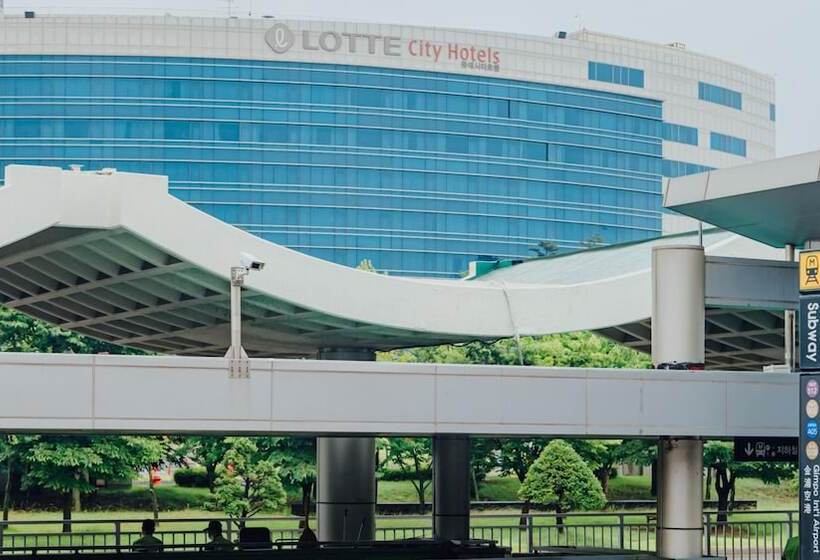 اتاق لوکس با چشم‌انداز, Lotte City Hotel Gimpo Airport