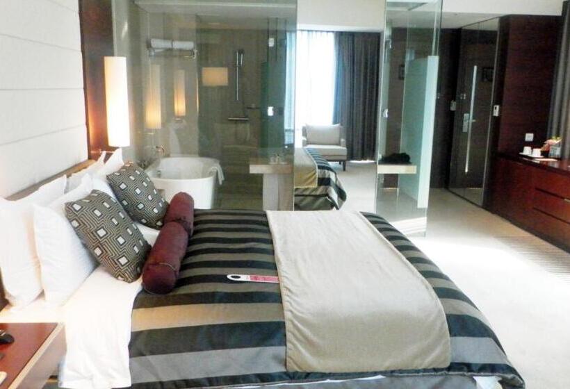 اتاق پرمیوم, Ramada Plaza By Wyndham Suwon