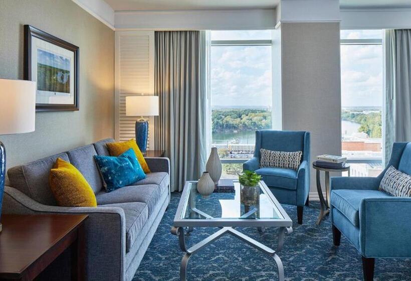 سوییت اجرایی, Renaissance Montgomery Hotel & Spa At The Convention Center