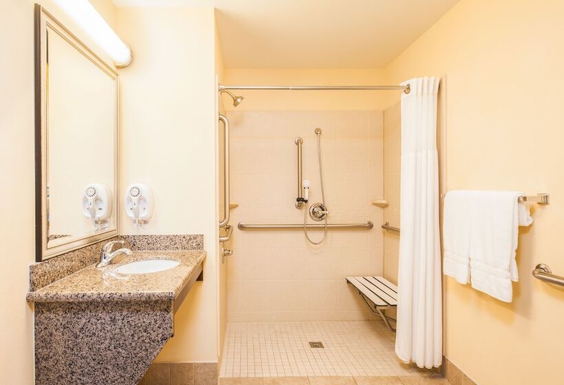سوئیت برای معلولان, Staybridge Suites El Paso Airport, An Ihg