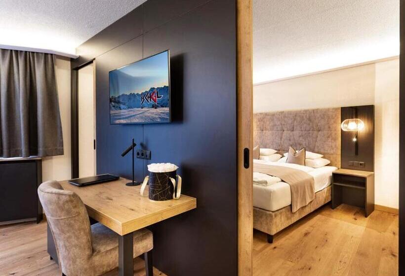 سوییت جونیور با بالکن, Seiblishof Superior Hotel Ischgl
