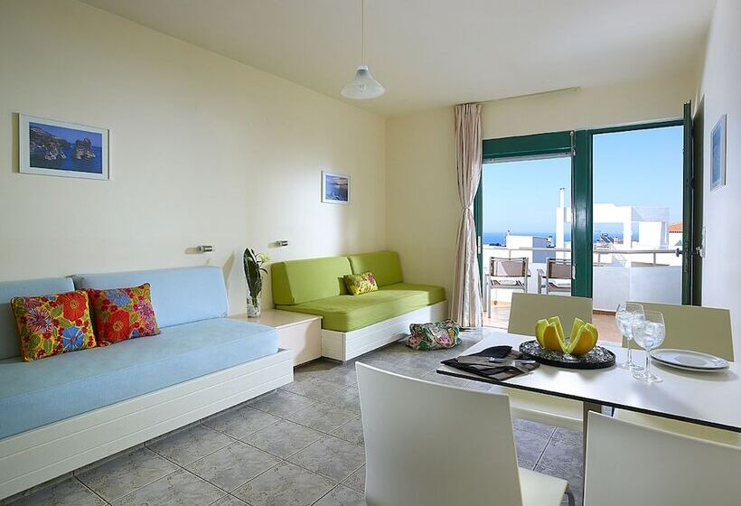 آپارتمان 1 خوابه با چشم‌انداز دریا, Bella Vista Hotel By Checkin