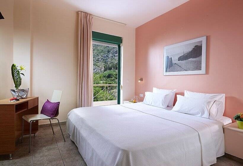 آپارتمان 1 خوابه با چشم‌انداز دریا, Bella Vista Hotel By Checkin