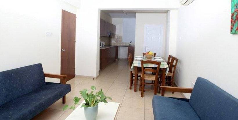 2 Bedroom Apartment, Captain Karas Holidays Apartments