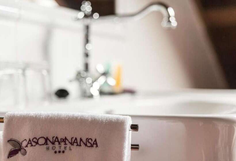 سوئیت جونیور با ماساژ آبی, Casona Del Nansa
