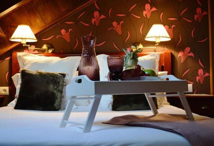 سوئیت جونیور با ماساژ آبی, Casona Del Nansa
