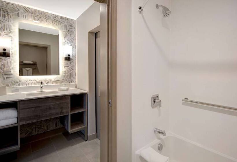 سوییت, Homewood Suites Lexington Hamburg