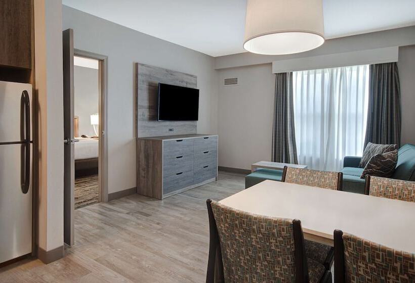 سوییت, Homewood Suites Lexington Hamburg