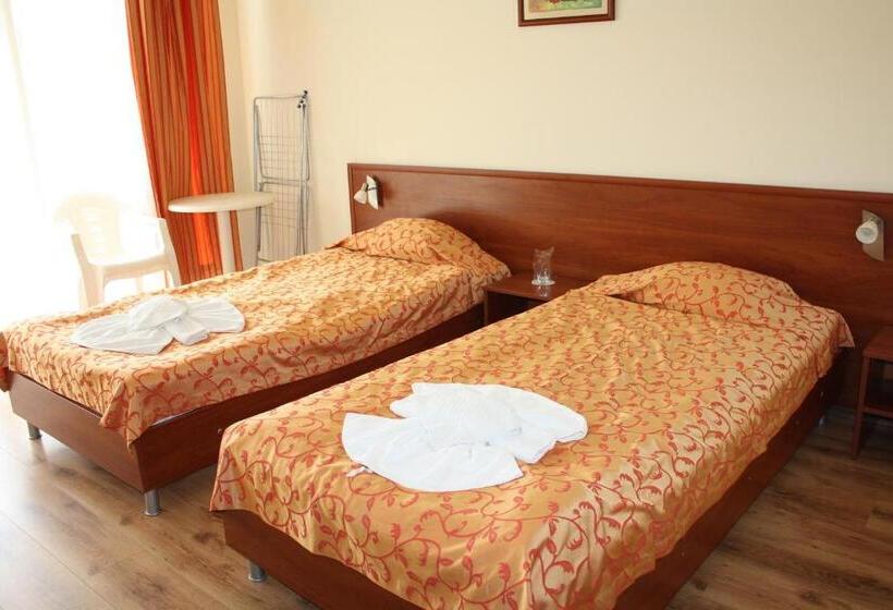 اتاق استاندارد با بالکن, Iris Beach