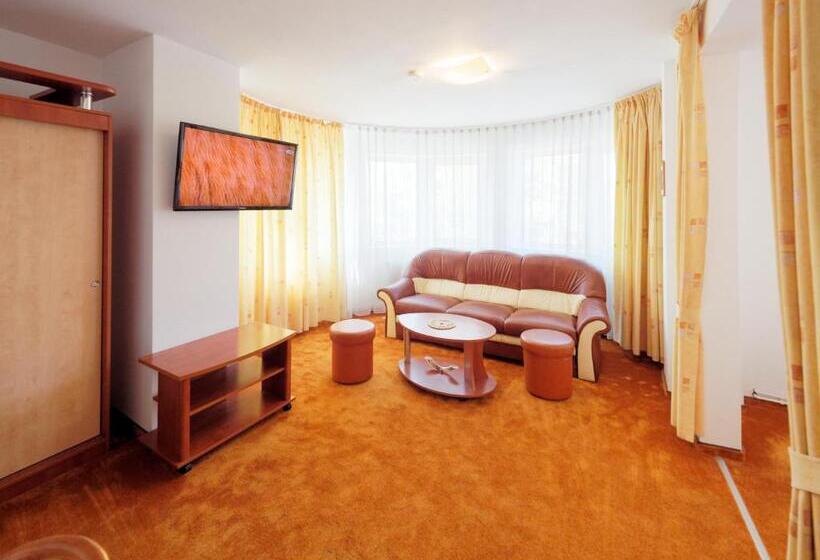 Junior Suite, Oasis