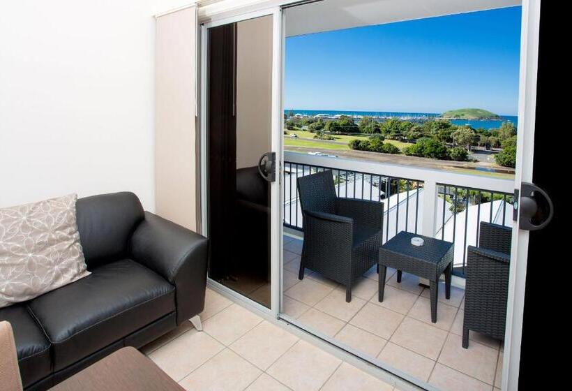 استودیوی استاندارد با چشم‌انداز دریا, The Observatory Self Contained Apartments
