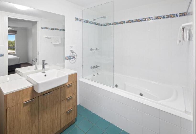 آپارتمان 2 خوابه با چشم‌انداز دریا, The Observatory Self Contained Apartments