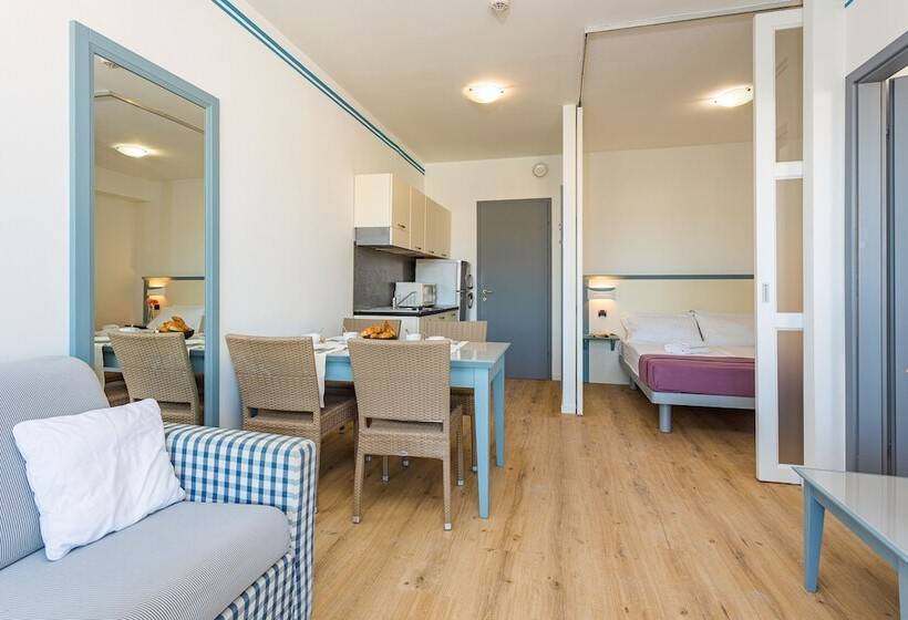 آپارتمان سوپریور 2 خوابه, Family Resort Del Mar