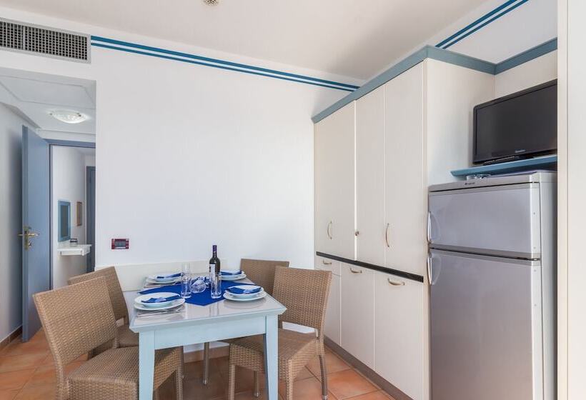 آپارتمان 1 خوابه با بالکن و چشم‌انداز دریا, Family Resort Del Mar