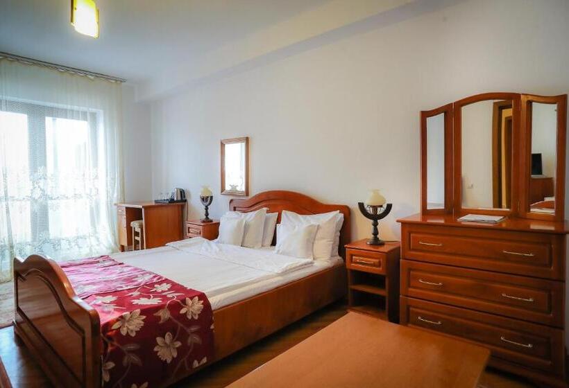 سوییت با چشم‌انداز کوه, Royal Boutique Hotel Poiana Brasov