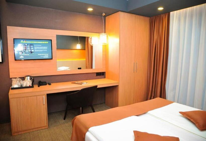 اتاق لوکس با بالکن, Royal Boutique Hotel Poiana Brasov