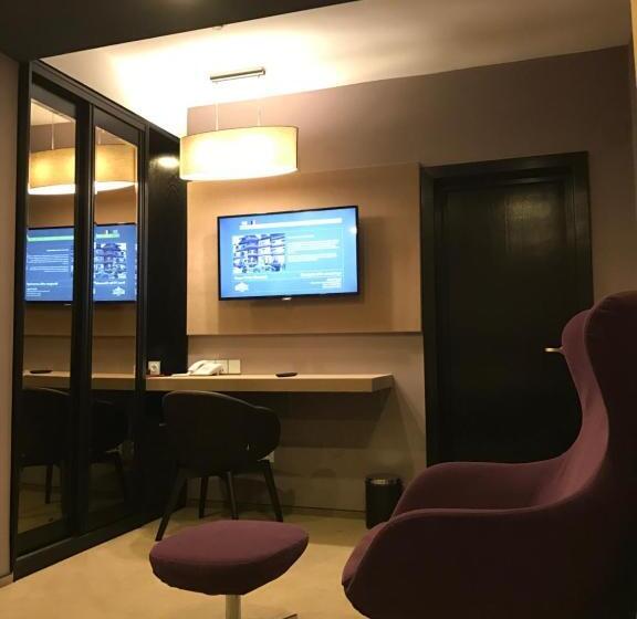 اتاق لوکس با بالکن, Royal Boutique Hotel Poiana Brasov
