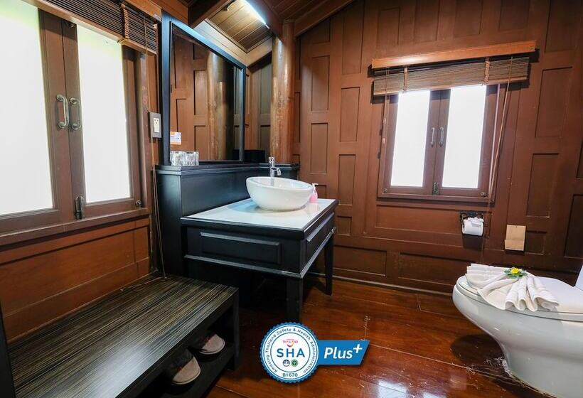 اتاق لوکس, Baan Amphawa Resort & Spa