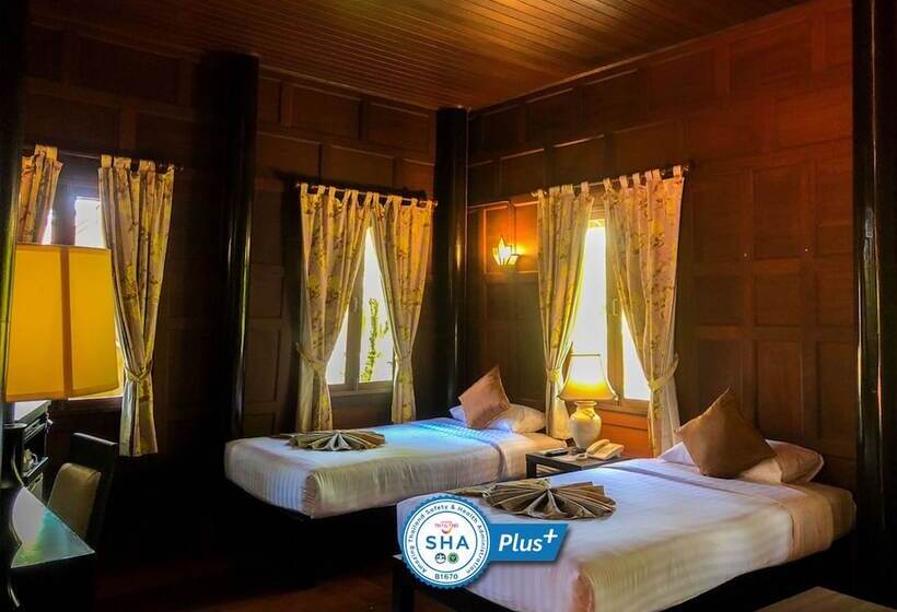 اتاق لوکس, Baan Amphawa Resort & Spa