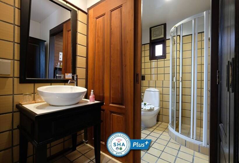 اتاق سوپریور, Baan Amphawa Resort & Spa