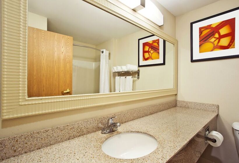 سوییت, Holiday Inn Express Hotel & Suites Columbus Southeast Groveport, An Ihg