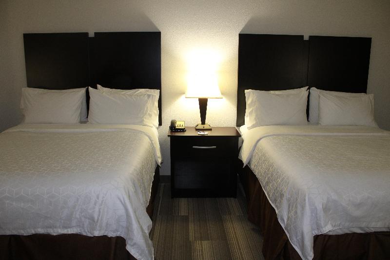 Suite Queen Bed, Holiday Inn Express And Suites Heber Springs