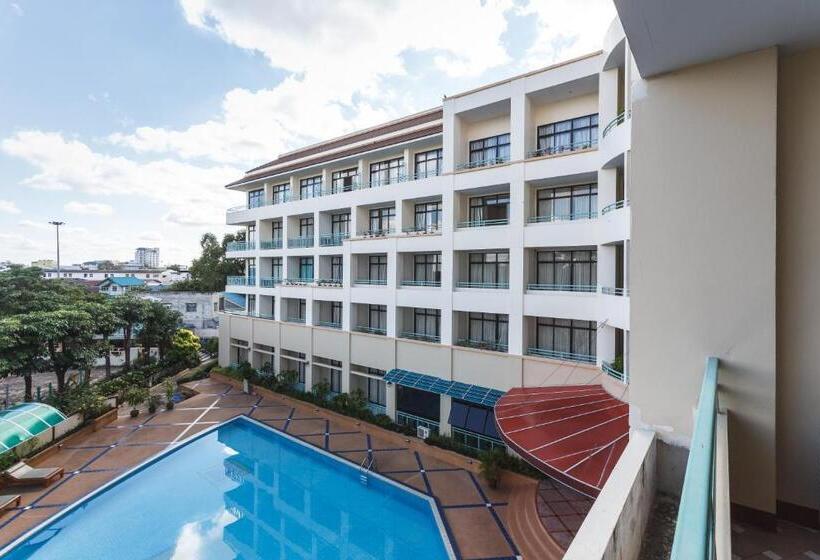 اتاق لوکس با تخت بزرگ, Surin Majestic