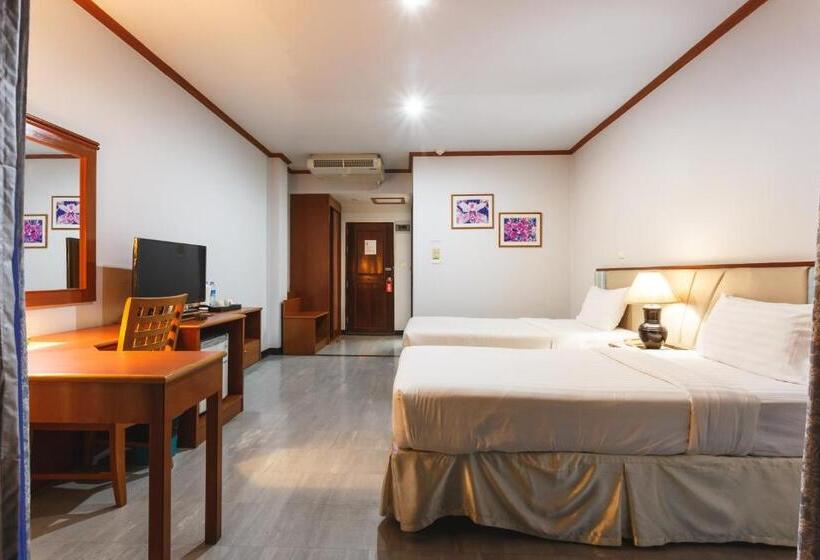 Deluxe Room, Surin Majestic