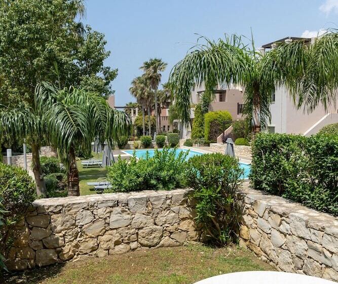 استودیوی استاندارد, Plakias Resorts