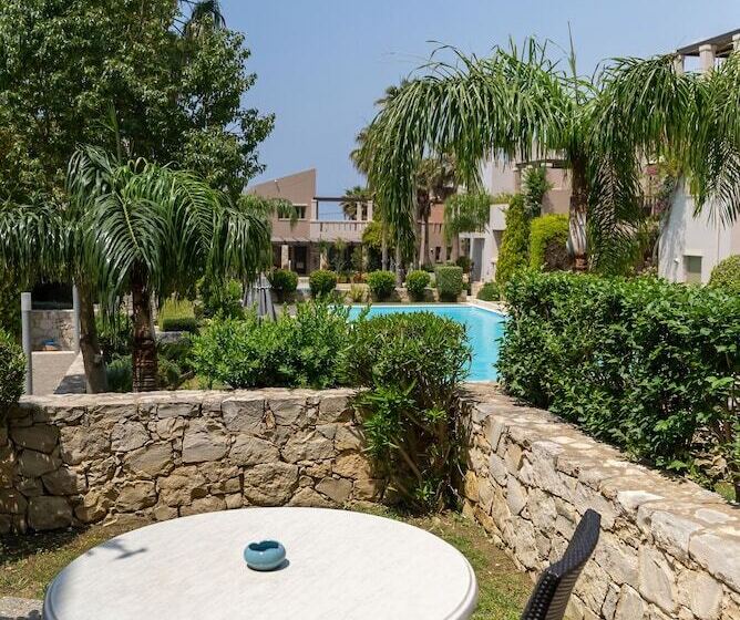 استودیوی استاندارد, Plakias Resorts