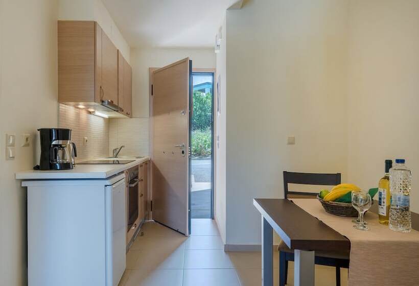 استودیوی استاندارد, Plakias Resorts