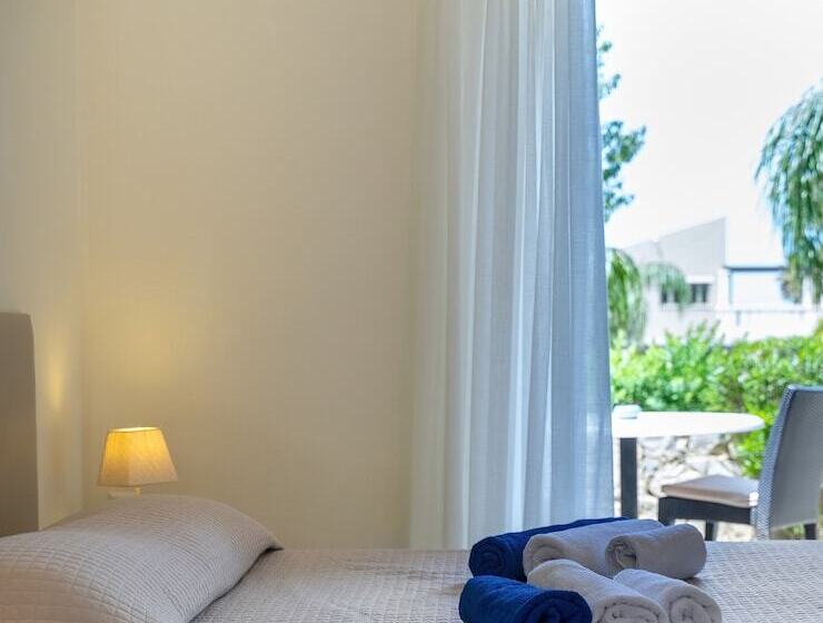استودیوی استاندارد, Plakias Resorts