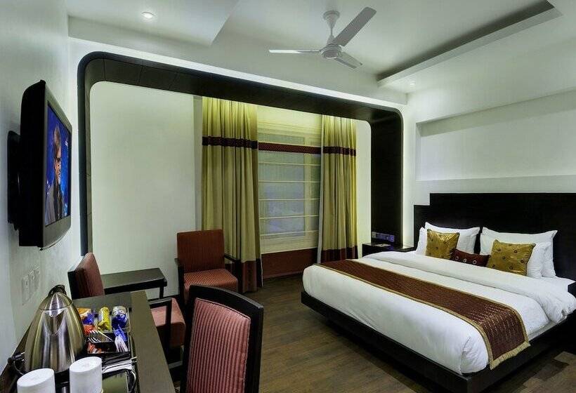 스탠다드 스튜디오, Godwin Deluxe  Near New Delhi Railway Station   Paharganj