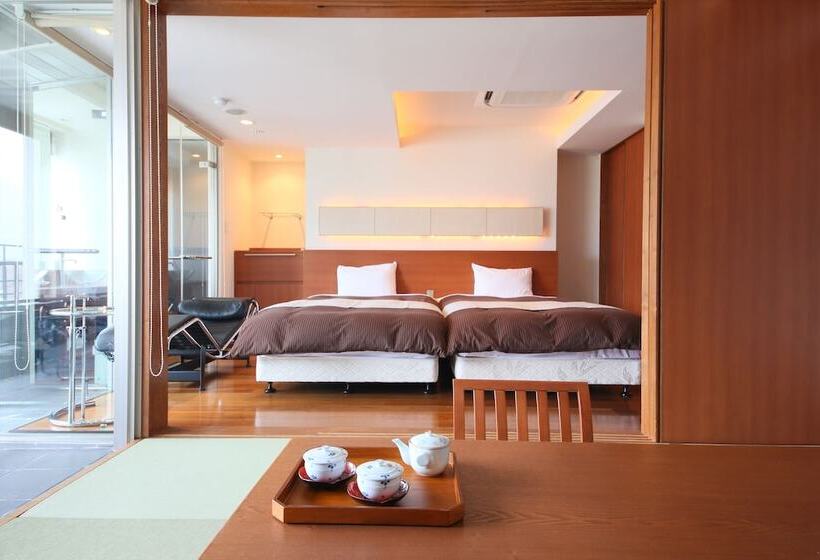 سوئیت کلاسیک, Lakeland Hotel Mizunosato